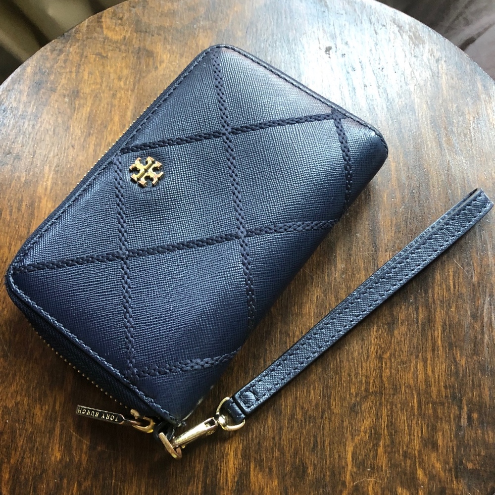 Tory Burch Zip Wallet